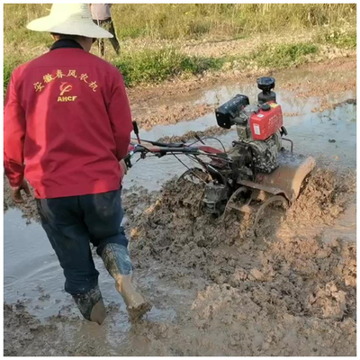 Largeur réglable 45-85cm 4KM/h Vitesse de travail Cultivateur de labourage pour le travail agricole